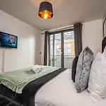 Amazing New Arcadian Centre - 1Bdr - Balcony & Parking